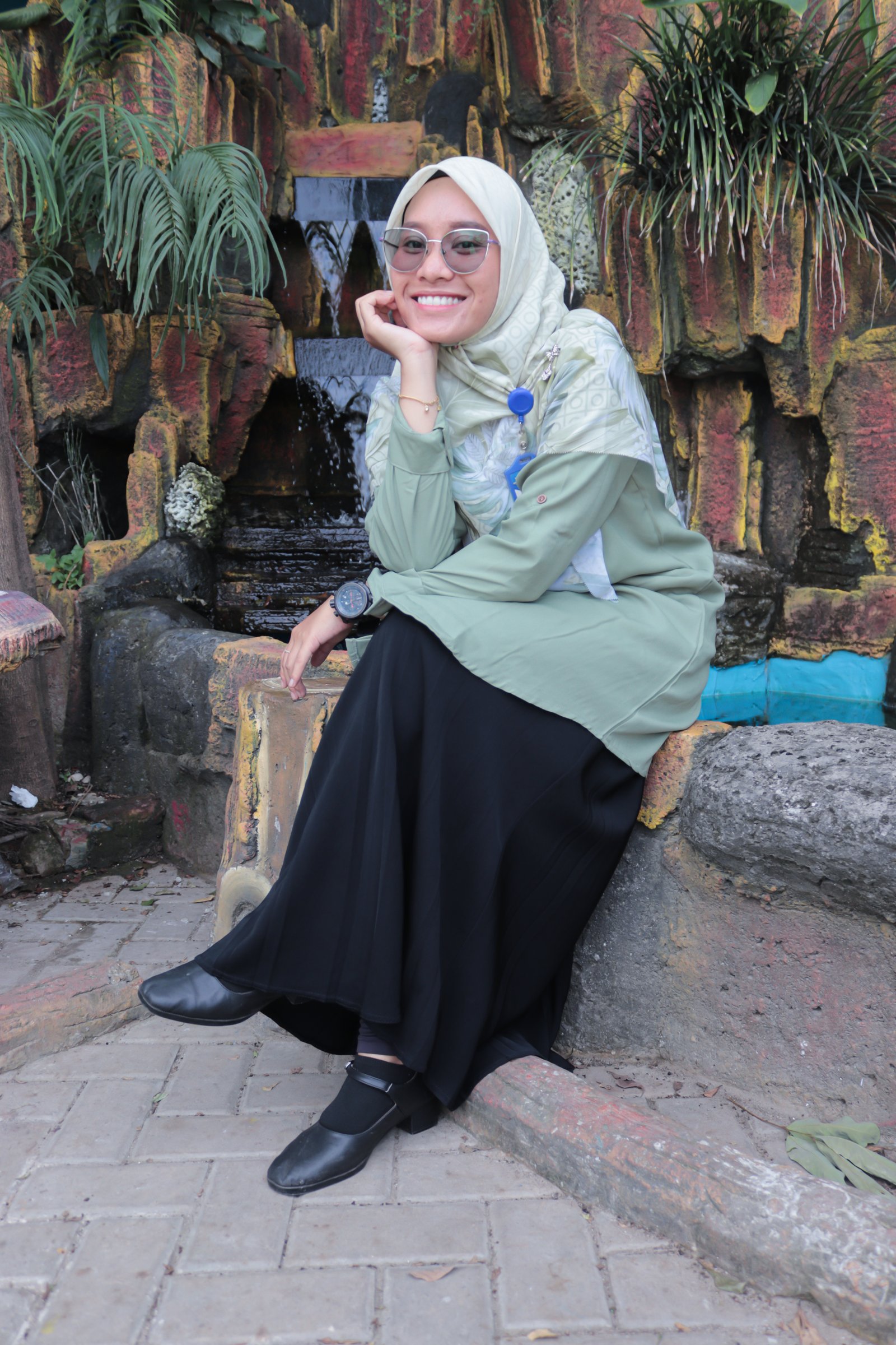 Foto Guru Baru