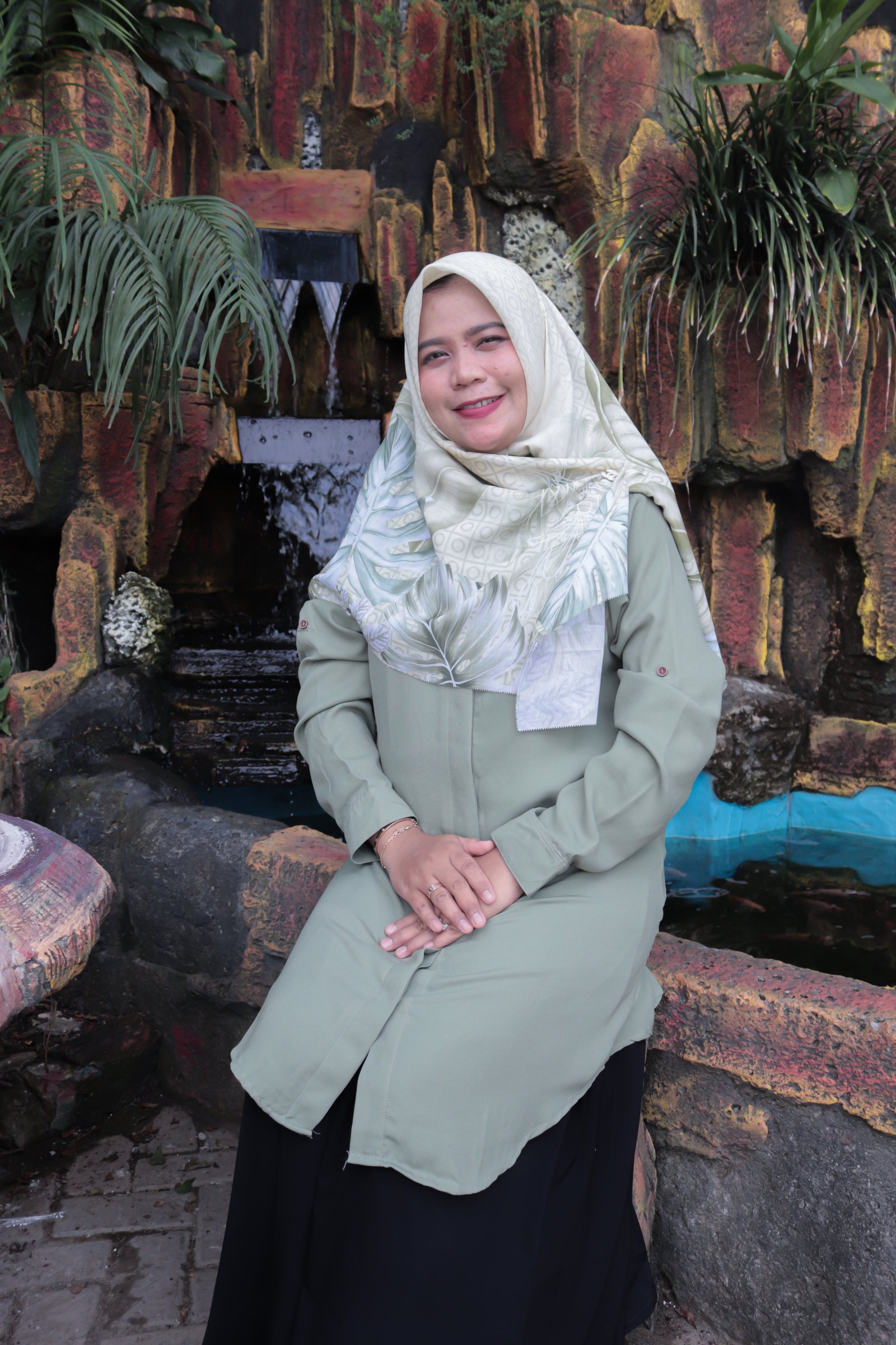Foto Guru Baru