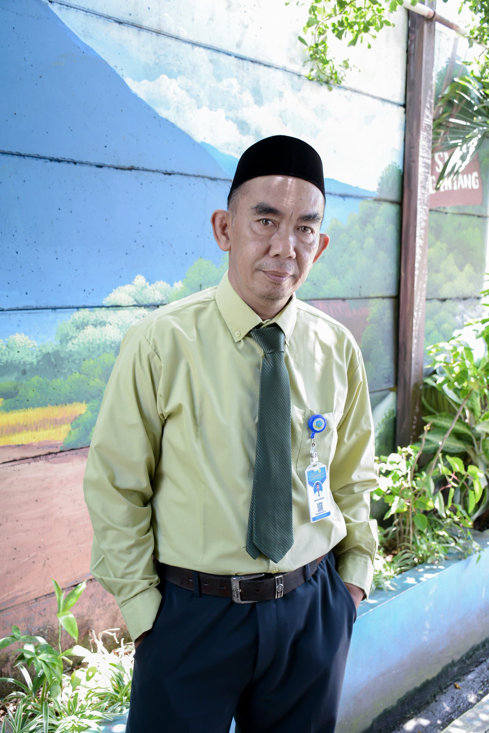 Foto Guru Baru